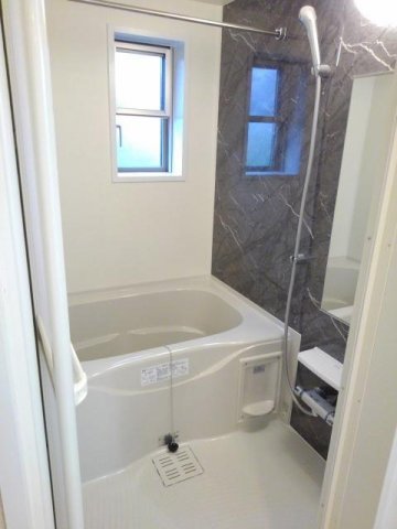 バス・シャワールーム　お風呂です