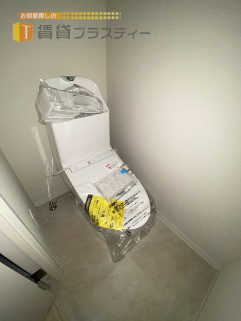 トイレ　もちろん温水洗浄暖房便座付き