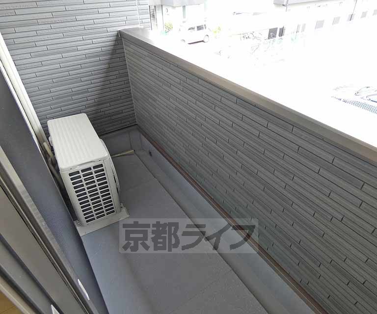 バルコニー　南向きの明るいバルコニーです。