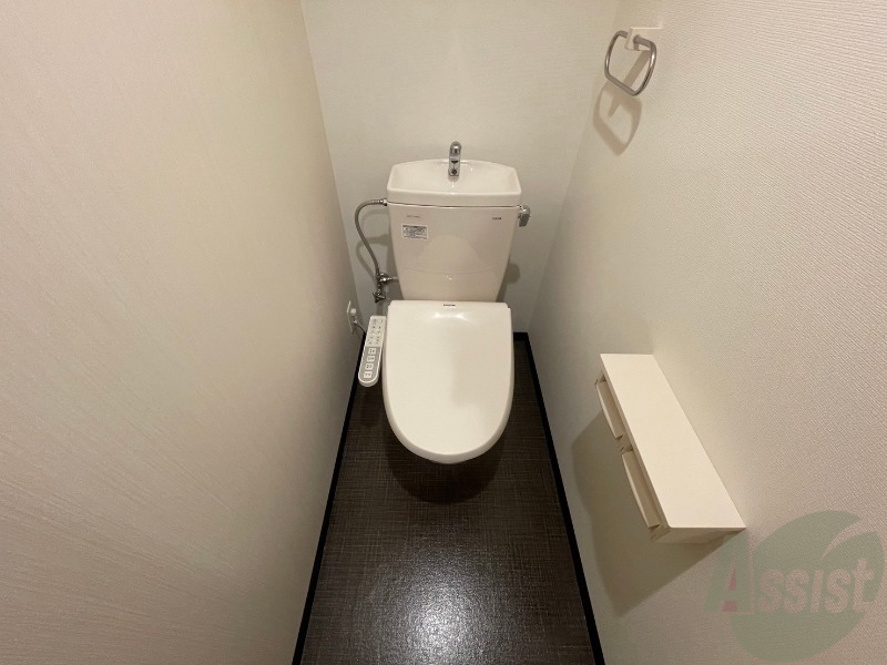 トイレ　こちらはトイレです。清潔感があり、安心して使用できます。