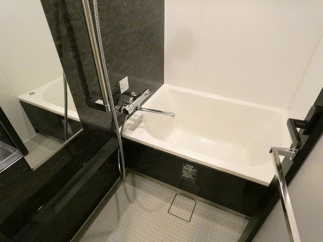バス・シャワールーム　バス※別部屋参考写真