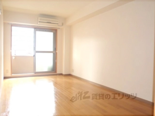 居室・リビング　居室