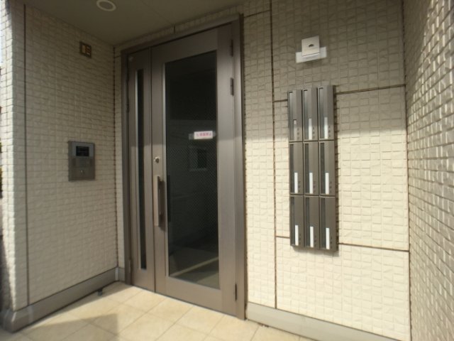 エントランス　オートロック・集合ポスト