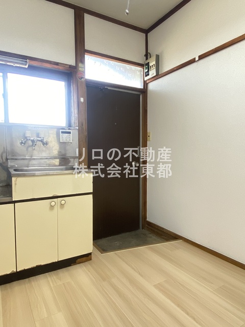 玄関　自然光が入る玄関です♪