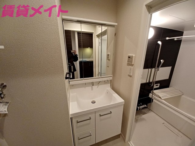 洗面設備　同タイプの画像です