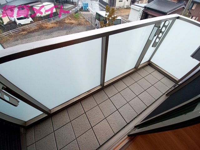 バルコニー　同タイプの画像です