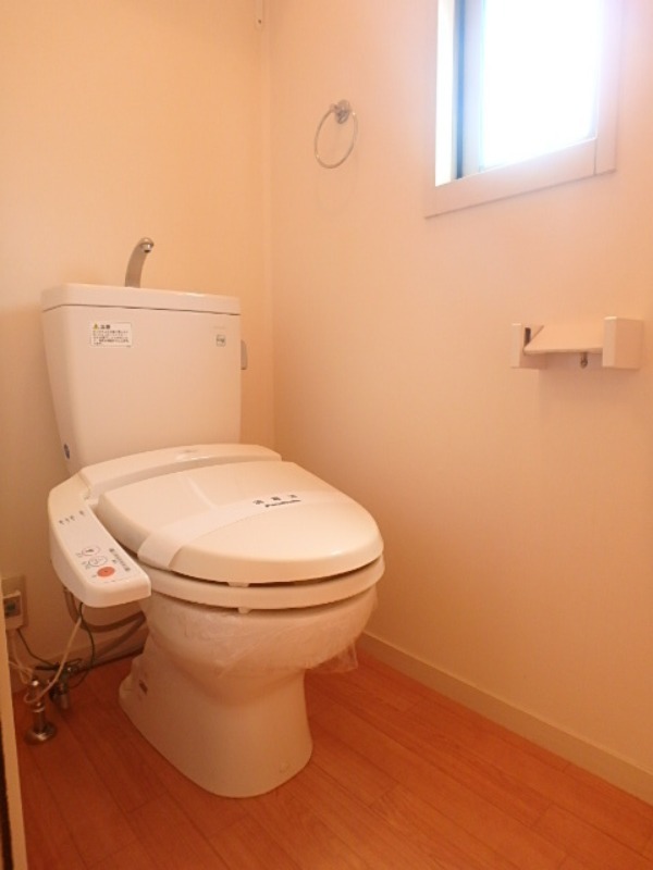 トイレ　図面と現状に相違がある場合には現状を優先