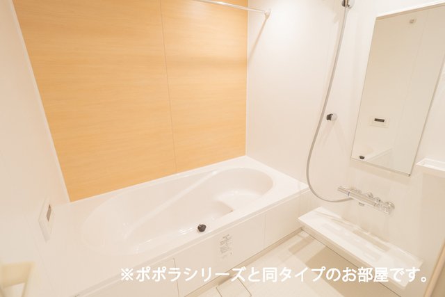 バス・シャワールーム　きれいなお風呂です
