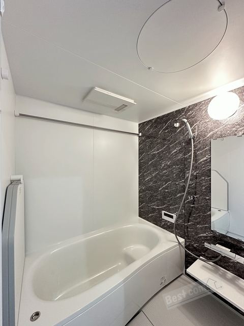 バス・シャワールーム　追い焚き付で寒い日も温まります♪