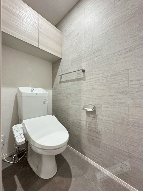 トイレ　温水洗浄便座付き♪