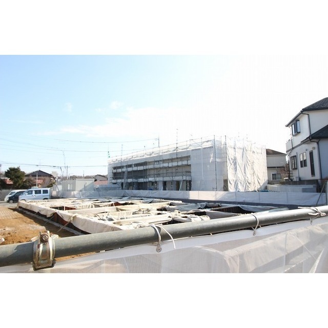 建物外観　建築中