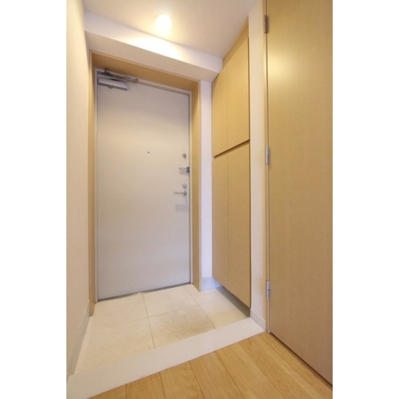 玄関　シューズボックスあり♪