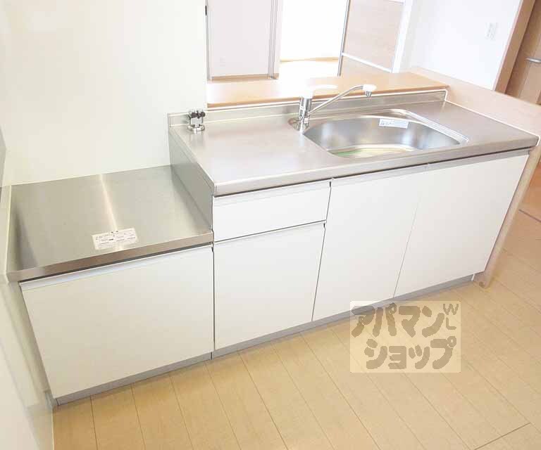 キッチン　とっても広くて料理しやすい。