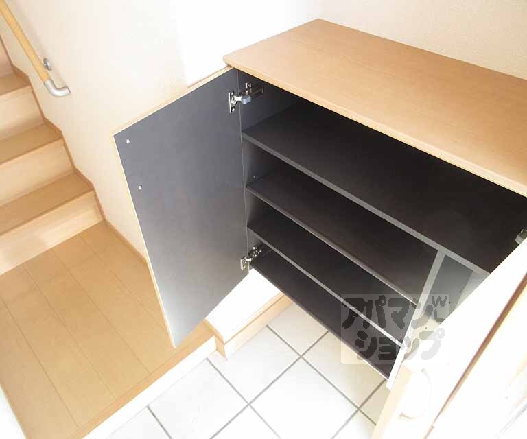 収納　たくさん入るシューズボックス。