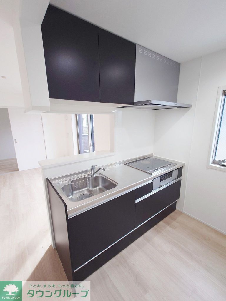 キッチン　同物件別部屋写真