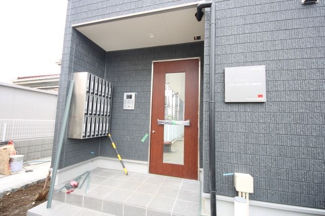 エントランス　★見学希望等はタウンハウジング中央林間店までお気軽に♪★
