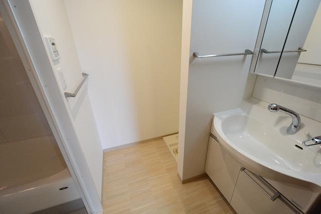 洗面設備　独立洗面化粧台付きでおすすめです！