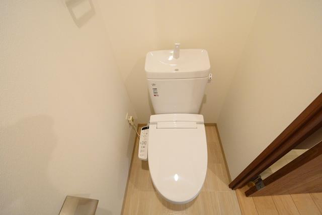 トイレ　温水洗浄便座付きでおすすめ！