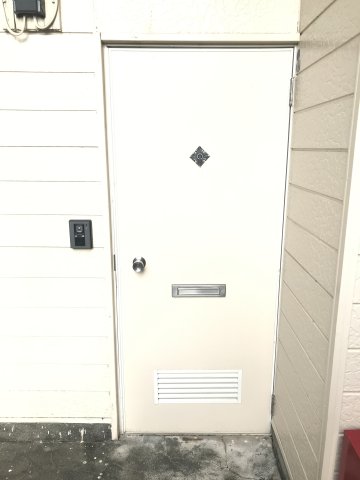 玄関　※前回募集時の写真です。