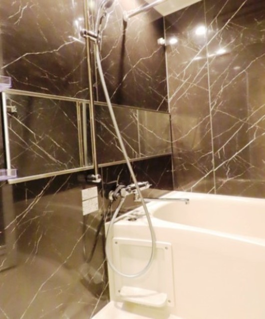 バス・シャワールーム　バス