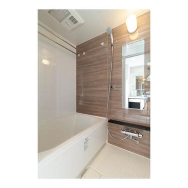 バス・シャワールーム　※写真は同タイプ住戸です。