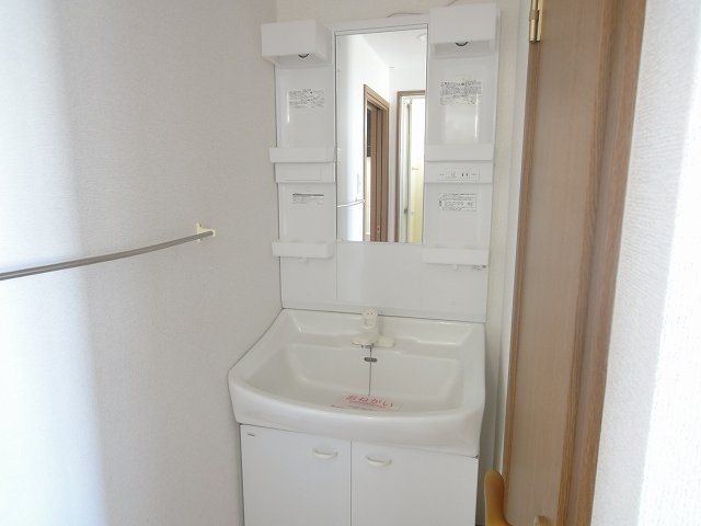 洗面設備　忙しい朝には欠かせない洗面所です