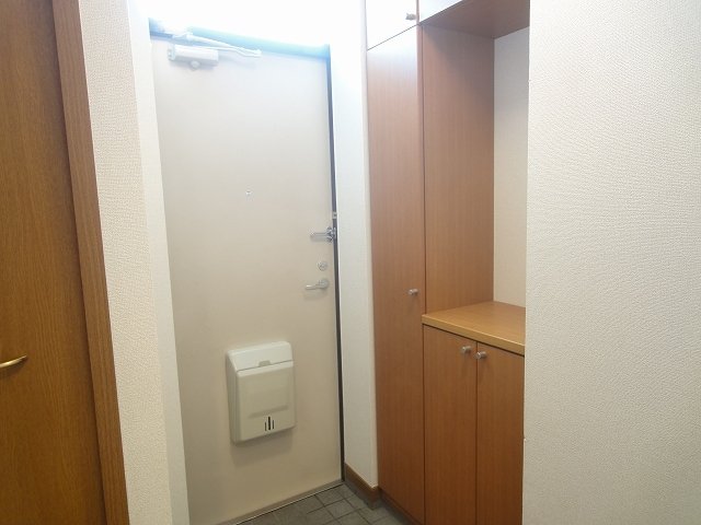 玄関　シンプルで使いやすい玄関です
