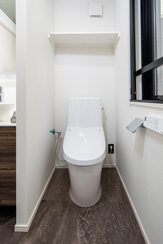 トイレ　落ち着いたトイレです。