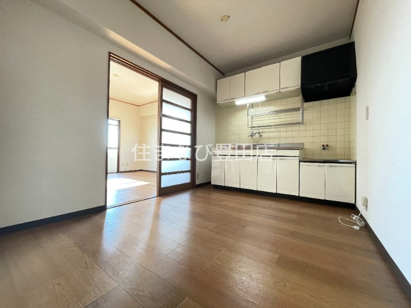 居室・リビング　別室同型写真