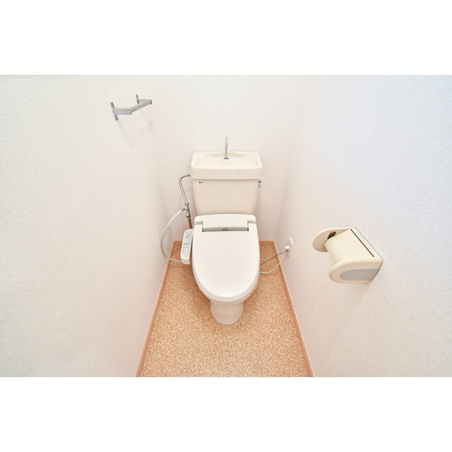 トイレ　コンパクトで使いやすいトイレです