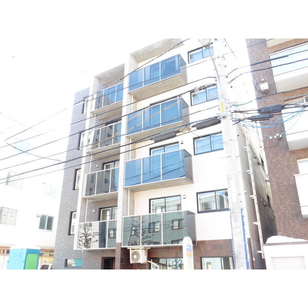 建物外観　☆地下鉄東豊線【豊平公園駅】まで徒歩4分！