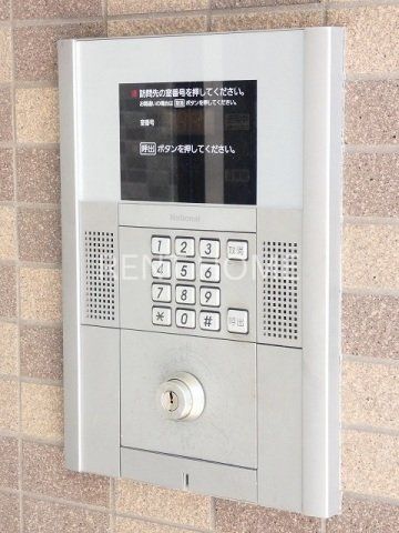 セキュリティ　オートロック付で防犯も安心です。