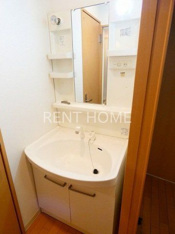 洗面設備　シャンプードレッサーです。