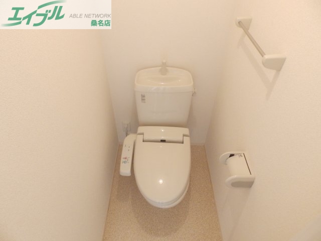 トイレ　同型参考写真