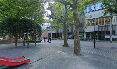 公園　中央区立鉄砲洲児童公園（公園）まで231m