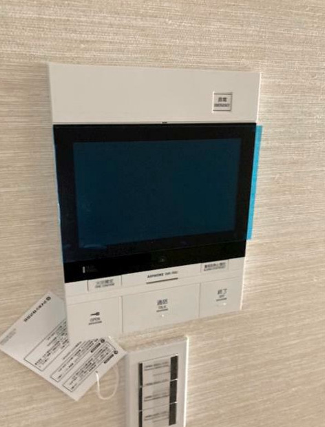 セキュリティ　モニター付きインターホン