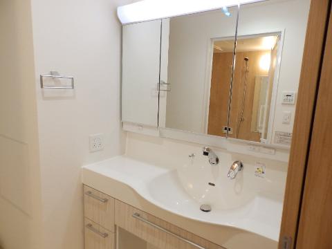 洗面設備　洗髪洗面化粧台