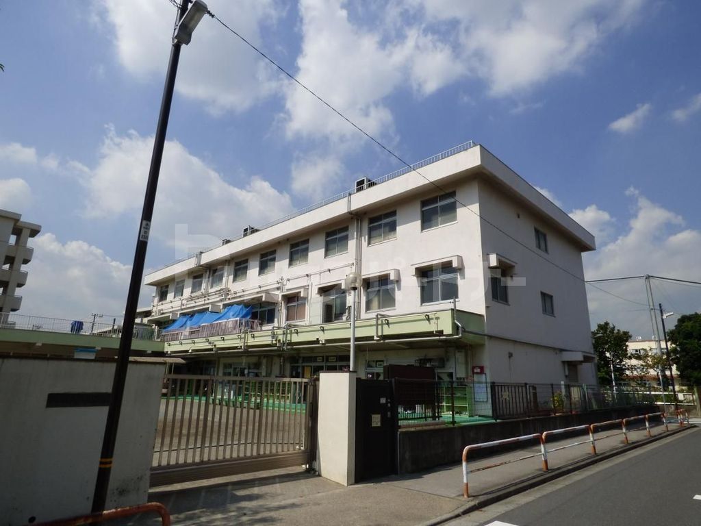 幼稚園・保育園　聖華こうどう保育園（幼稚園・保育園）まで440m