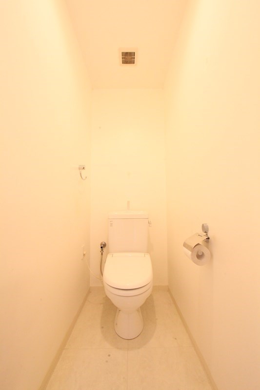 トイレ　プロシード新瑞橋（プロシードアラタマバシ）