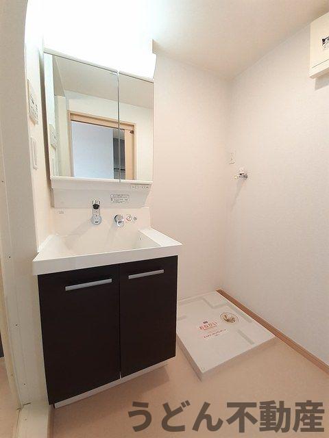 洗面設備　うどん県のお部屋探しはうどん不動産へ うどんちゃんとLINE
