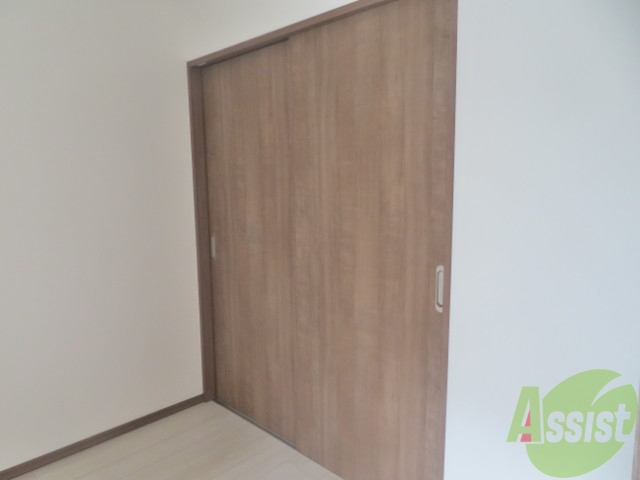 収納　クローゼットです。中の広さが気になりますね。