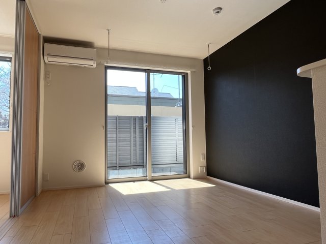 居室・リビング　同建物別室参考写真