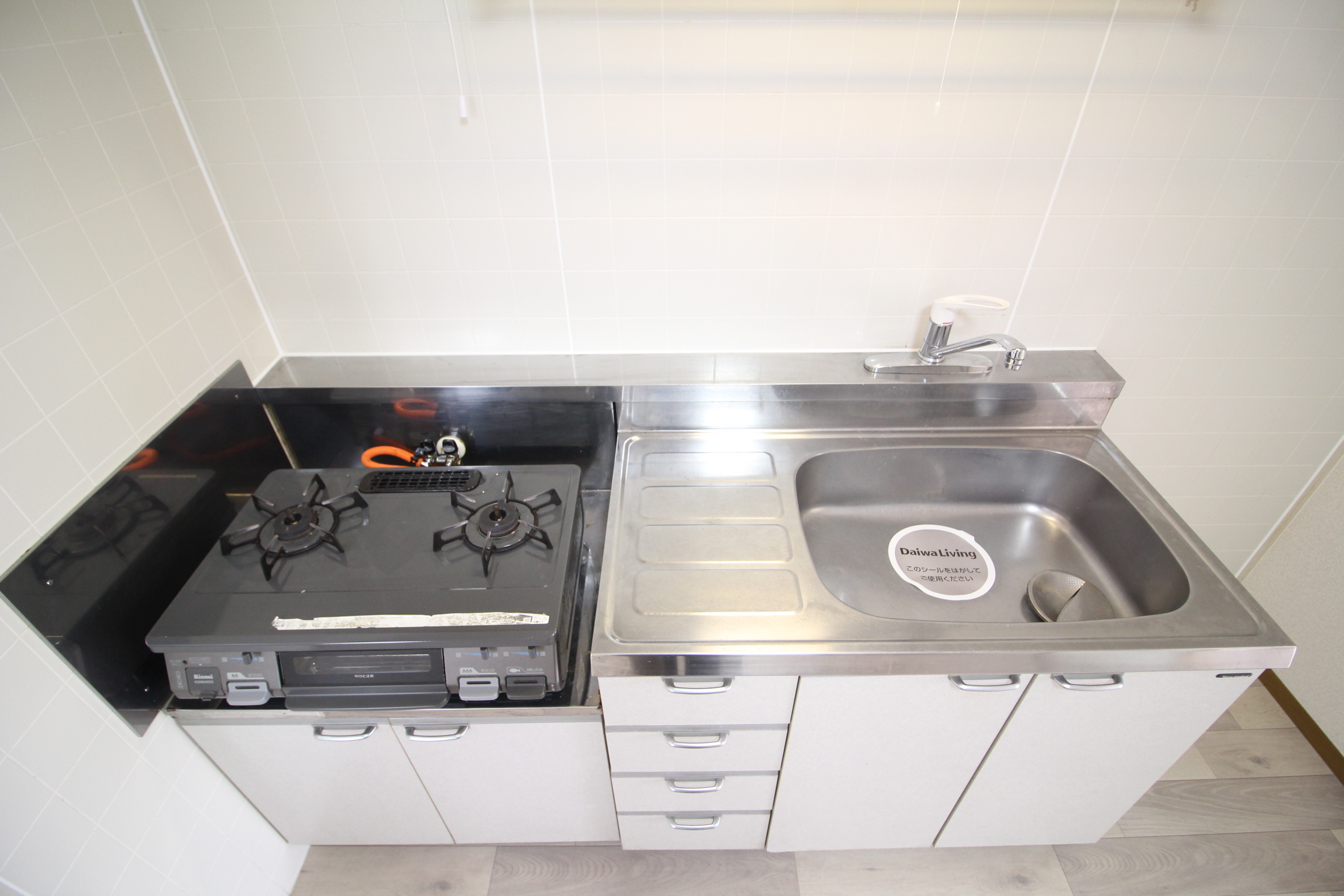 キッチン　２口コンロで同時調理可能！