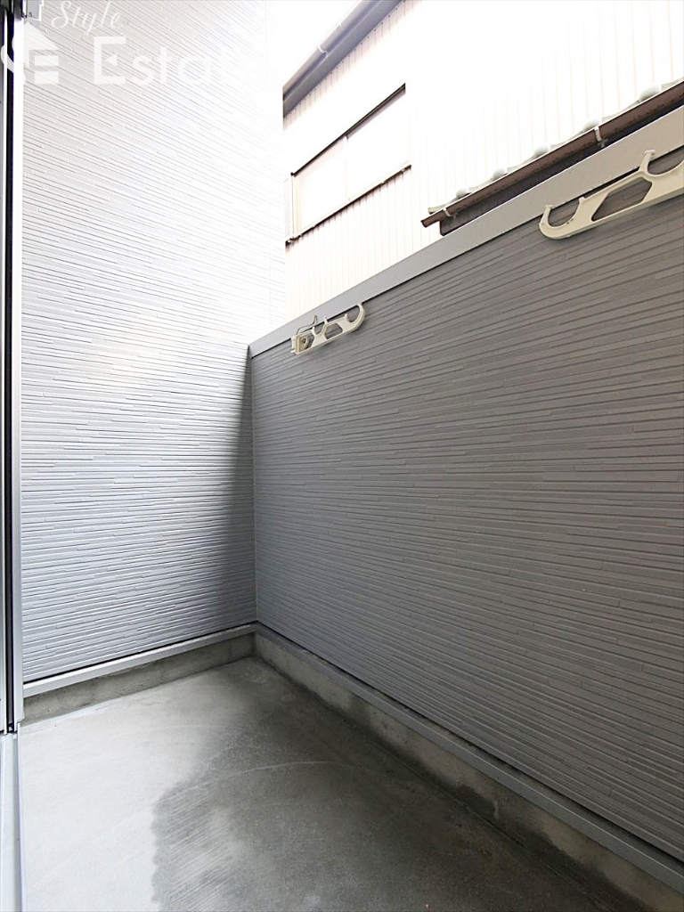 バルコニー　バルコニー