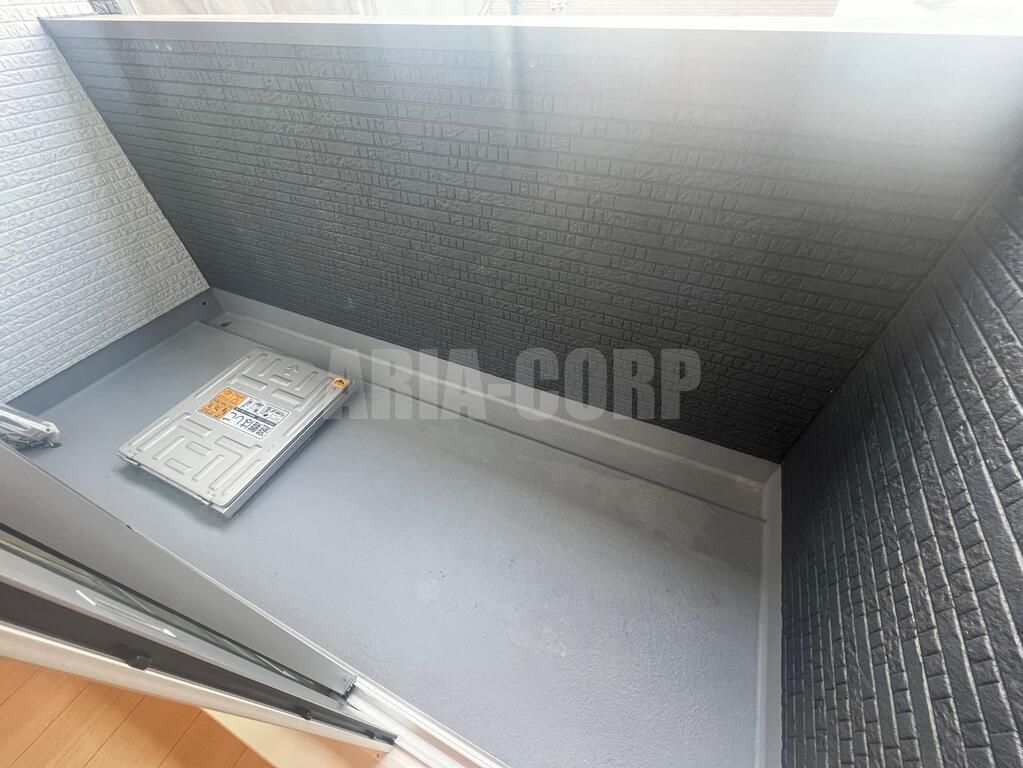 バルコニー　（同仕様）バルコニー