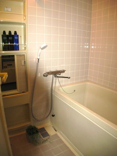 バス・シャワールーム　浴室　同タイプモデルルーム※2015.11浴室