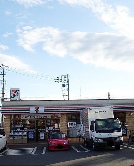 コンビニ　セブンイレブン（コンビニ）まで350m