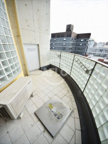 バルコニー　ゼウス難波クリスタル　バルコニー