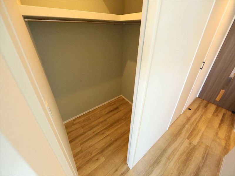 収納　ウォークインクローゼット（収納充実してます）