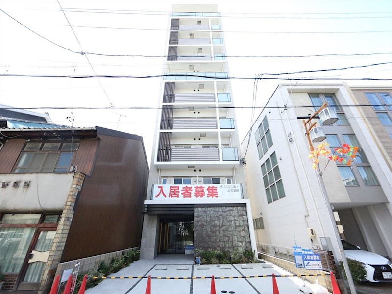 建物外観　外観　オートロック　宅配ＢＯＸ　防犯カメラ